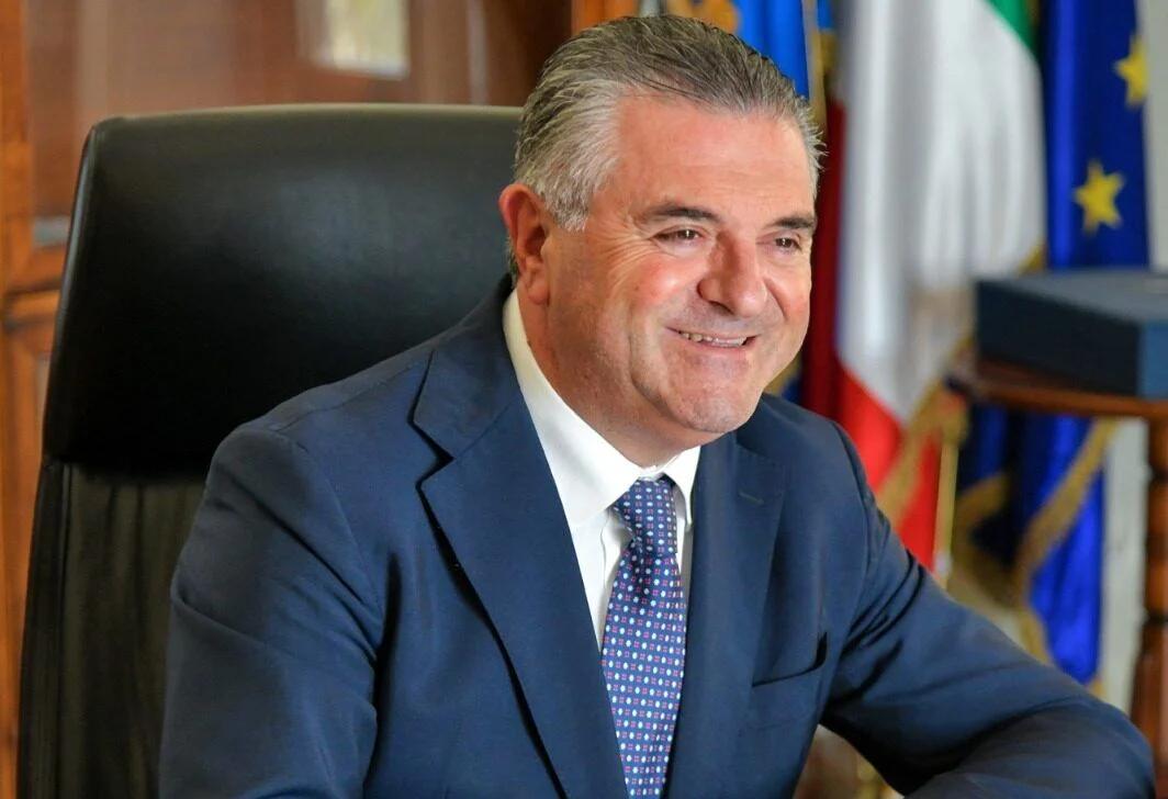 Franco Alfieri torna in libertà: revocati gli arresti domiciliari