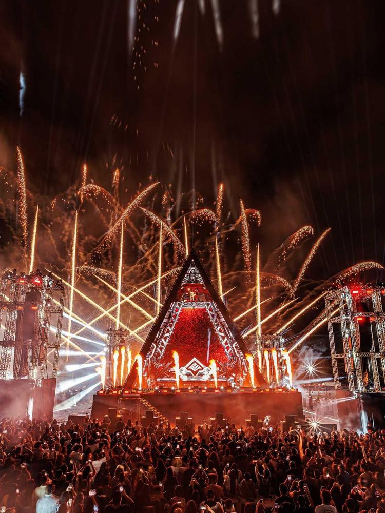 Em noite histórica no Piauí, Alok leva música eletrônica e espetáculo de drones ao céu de Teresina