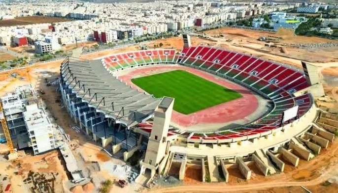 أشغال تأهيل الملعب الكبير بفاس تدخل مرحلة جديدة
