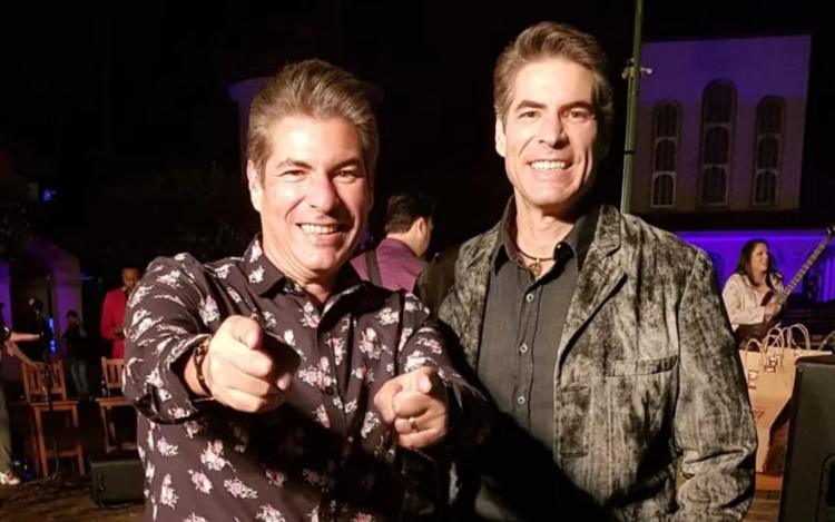 Irmão e companheiro de dupla chora em despedida do sertanejo Marcelo Gasparini: 'União que não começou nos palcos'