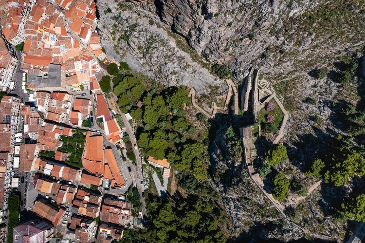 A Cefalù, natura e città convivono in perfetta armonia #visitcefalu