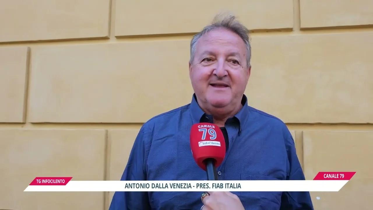Mobilità sostenibile e cicloturismo: a Vallo della Lucania la consegna dei vessilli FIAB 2026