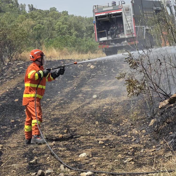 🚨 Doppio intervento di antincendio boschivo nella giornata di lunedì 20 luglio Lunedì 20 luglio i volontari della Prote...