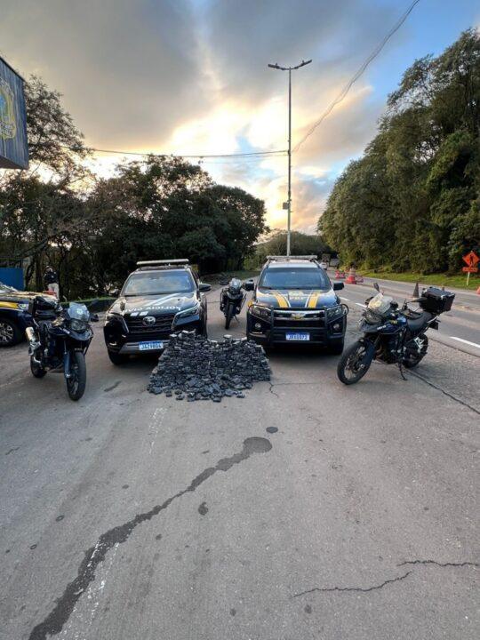 Polícia Civil e PRF apreendem mais de 230 quilos de maconha em Santa Maria