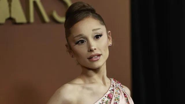 Magreza de Ariana Grande gera debate sobre transtorno alimentar