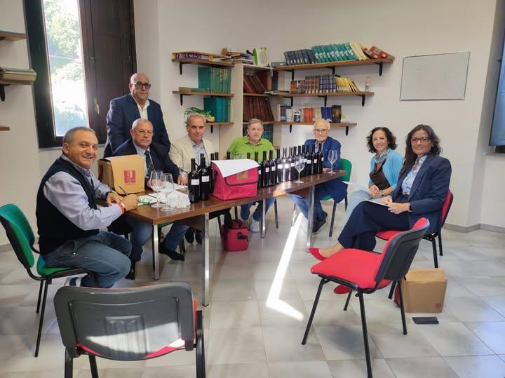 🍇 LAPPANO IN CALICE 2026: ONAV COSENZA PROTAGONISTA DELLA SELEZIONE DEI VINI DEL TERRITORIO Si è conclusa la V edizione...