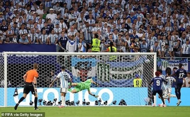 فيفا يكشف عن أفضل هدف في كأس العالم 2026