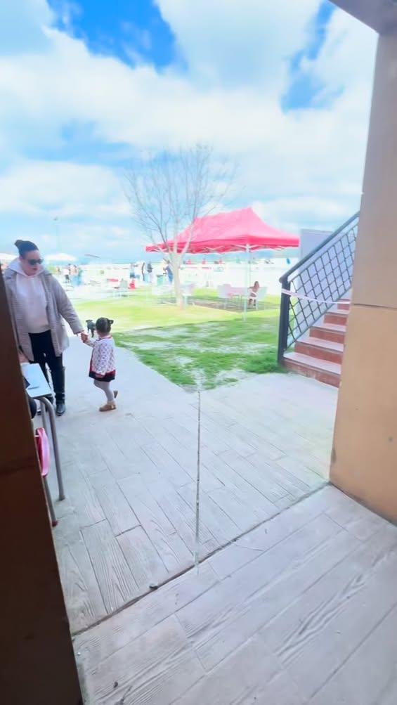 Hoy, domingo 22 de marzo, hemos disfrutado del espectáculo ecuestre que llevamos un tiempo organizando en las instalacio...