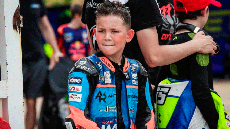 #Comarca: Nico Amat brilla pese a las caídas en el Campeonato de España de Minivelocidad