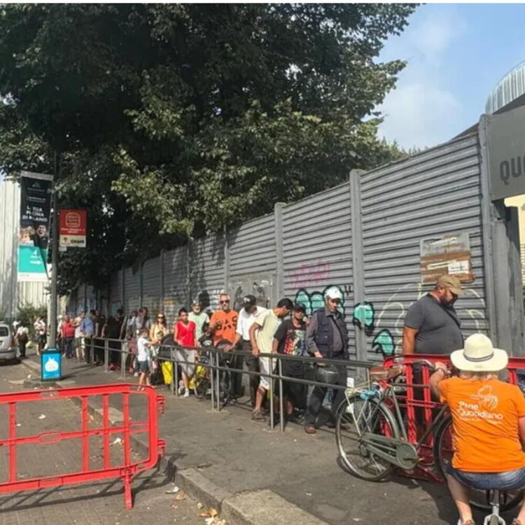 Tra i poveri di Milano ad agosto: "1500 in fila ogni giorno"