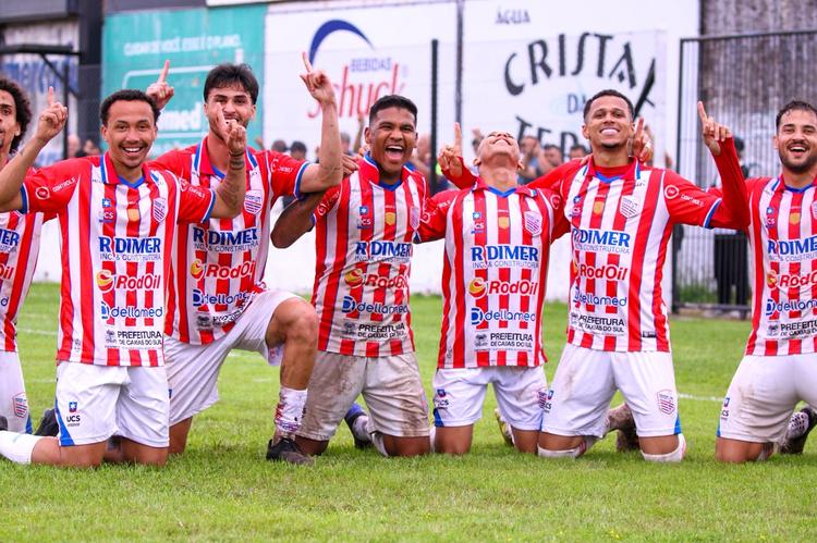 Da formação ao sonho do acesso: APAFUT está na semifinal da Divisão de Acesso