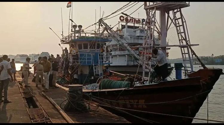 Four seized trawlers go missing from Panaji jetty