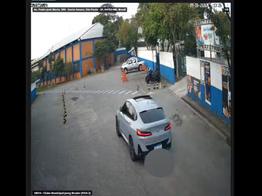 Perícia examina carro com que DJ atropelou e matou pessoa em situação de rua