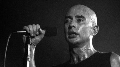 Carlos ‘Indio’ Solari, ícone do rock argentino, morre aos 77 anos