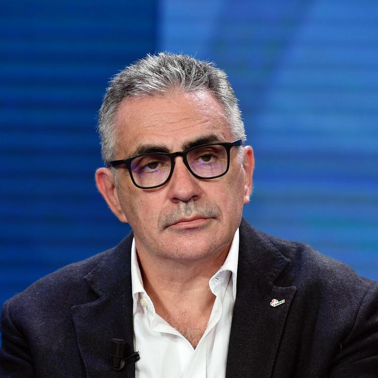 L'allarme di Pregliasco: "Si rischiano migliaia di morti"