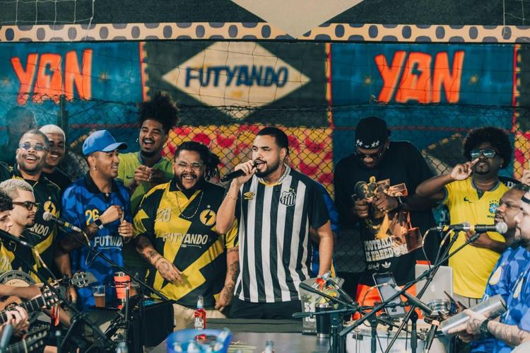 Yan convoca a torcida para viver a Copa do Mundo ao som de pagode no FutYANdo, no Rio