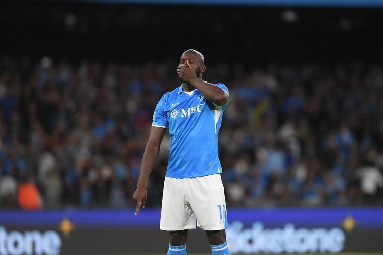 Lukaku saluta il Napoli: “Grazie per aver creduto in me quando ero spalle al muro”
