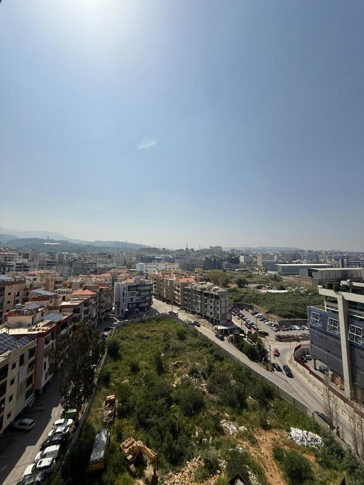 For Sale: Apartment in Dekweneh