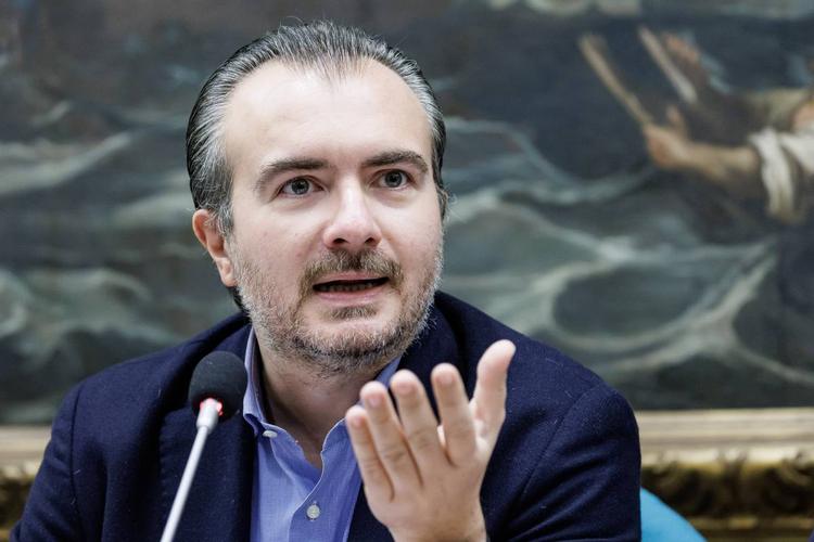 "Diventare italiani sia più difficile. Più revoche in caso di reati"
