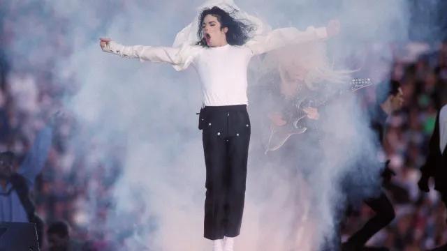 Michael Jackson é o artista mais ouvido do mundo no Spotify no fim de semana