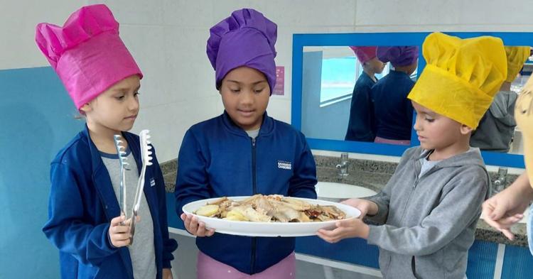 Escolas de Balneário Camboriú poderão servir pescado artesanal fornecido por pescadores locais; entenda