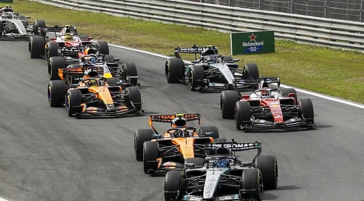 F1, Russell vince la Sprint del GP d’Olanda: Leclerc secondo, Antonelli quarto