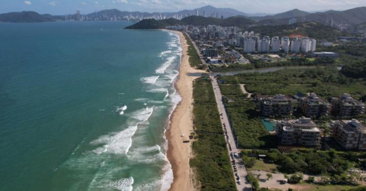Itajaí firma parceria para desenvolver projetos de seis obras na Praia Brava&nbsp;