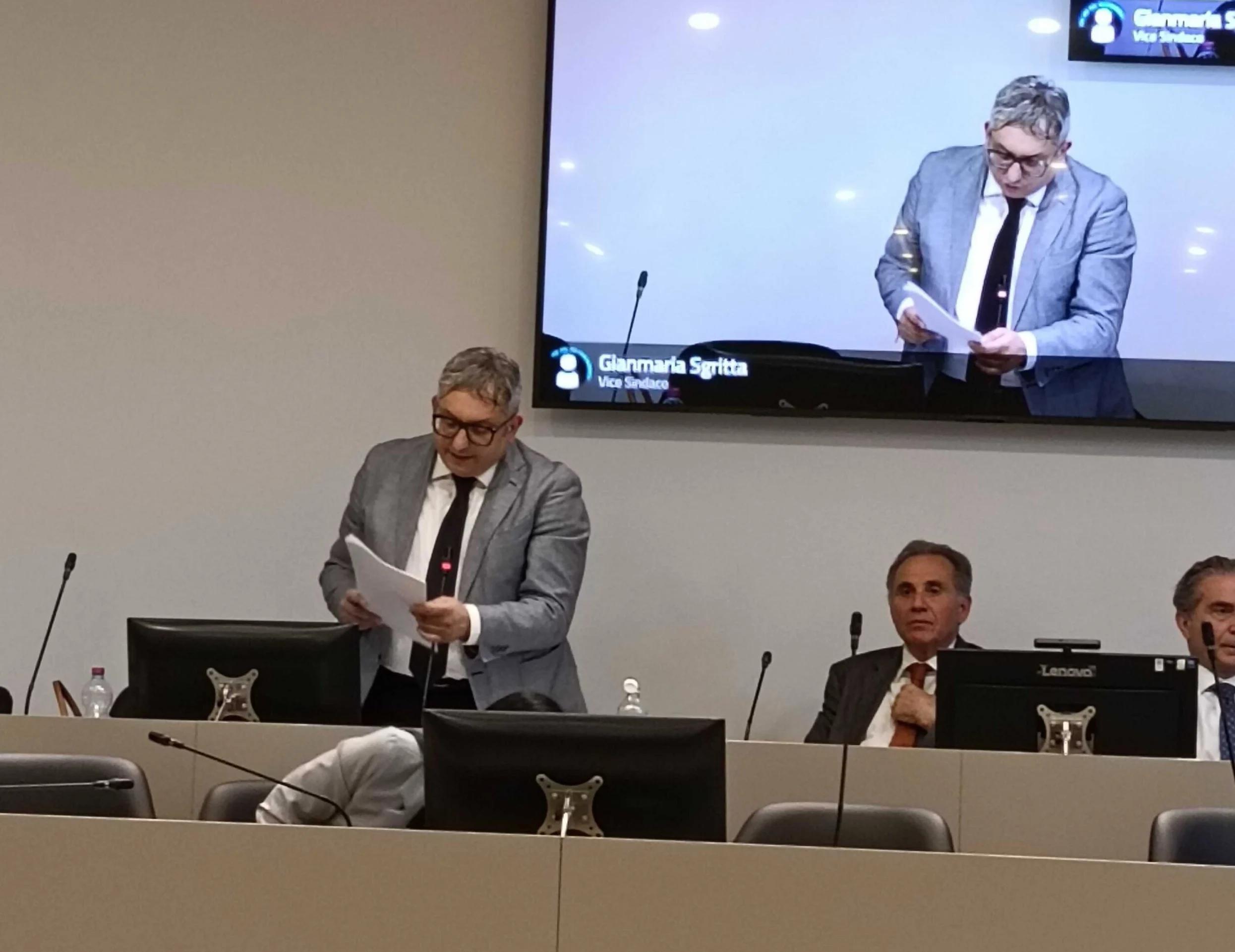 Terremoto politico a Eboli: il vicesindaco Gianmaria Sgritta rimette la delega al personale