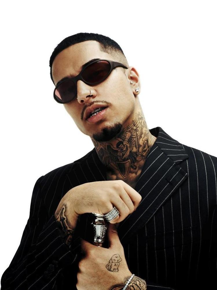 VEIGH reinventa o icônico RAVEN em nova colaboração com a ARNETTE