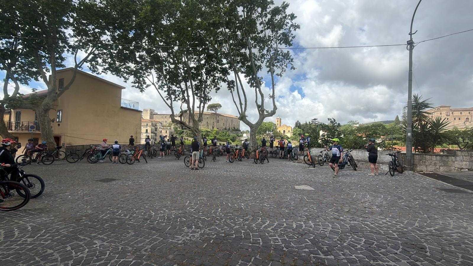 Il cicloturismo conquista il salernitano: il progetto Bike Hospitality accoglie trenta ciclisti islandesi