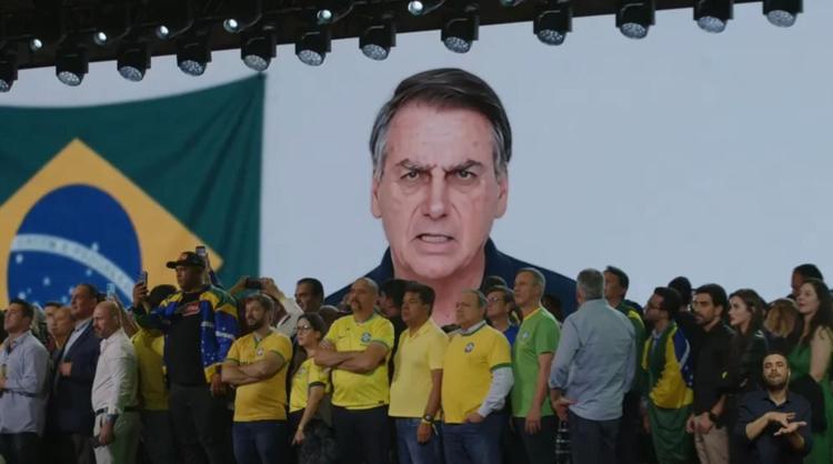 Vera Chemim: inelegibilidade de Flávio Bolsonaro não tem base jurídica