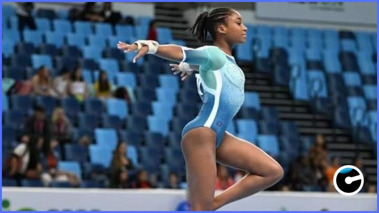 Khloë Ann Timmer, 16 ans, porte le drapeau haïtien aux Internationaux de France