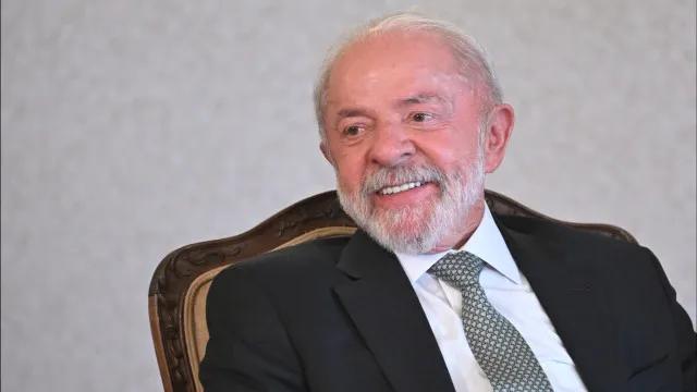 Lula ironiza Milei após ser criticado por presidente da Argentina