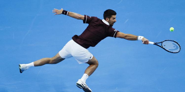 Eterno Djokovic, batte Zverev a Pechino e... fa un favore a Sinner: sfuma il possibile sorpasso dopo Shanghai