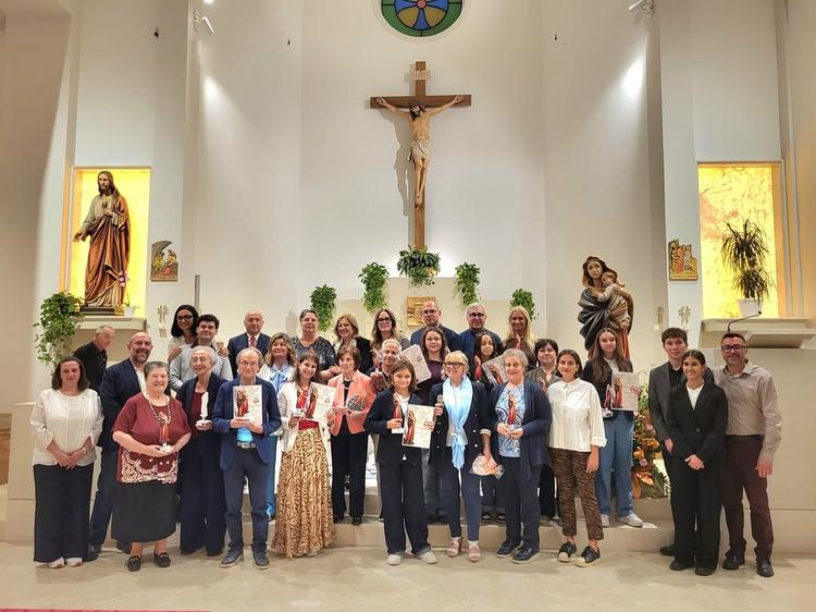 A TRAPPITELLO LA XVI EDIZIONE DEL PREMIO “MARIA, MADRE DEL BUON CAMMINO” Ieri, un pomeriggio ricco di emozioni, cultura...