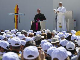 Papa in Spagna: ai trafficanti, “fermatevi, convertitevi”