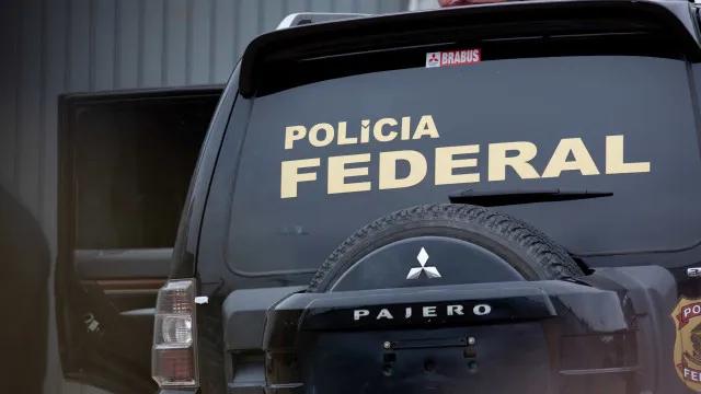 PF cumpre mandados contra hackers suspeitos de atuarem para Vorcaro