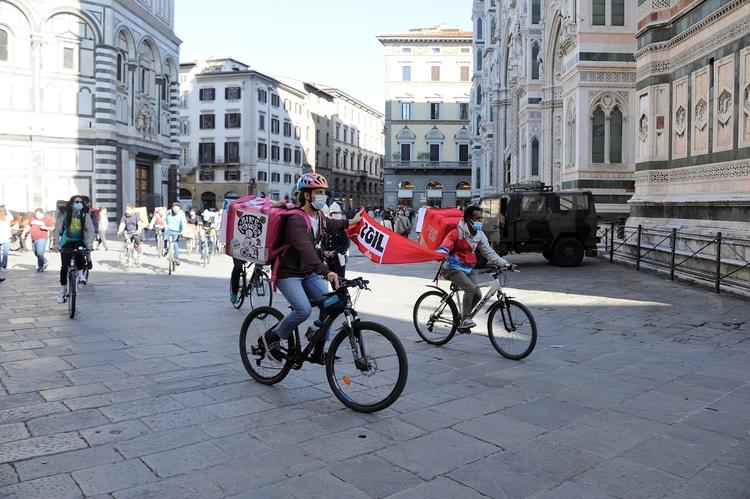 Diritto al lavoro, rispetto delle regole e  sicurezza  circolazione: confronto tra Comune di Firenze, Cgil e rider