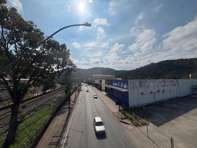 Massa de ar frio deixa manhãs geladas e mínima pode chegar a 8 °C em Juiz de Fora e região
