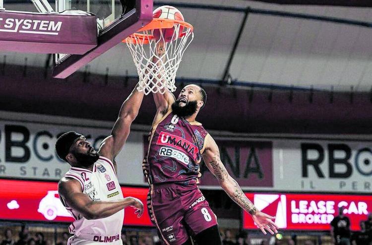 Olimpia Milano, primo match point fallito: Venezia si rialza in casa