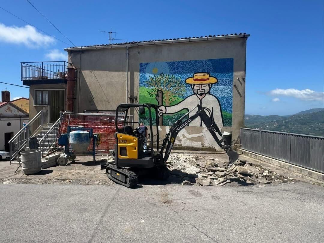 Castelnuovo Cilento: iniziato il restyling della piazza del Capoluogo