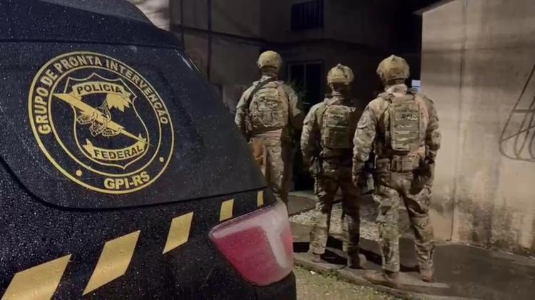 PF prende nove suspeitos de torturar bebês, gravar e vender vídeos na internet; dois investigados são do Exército