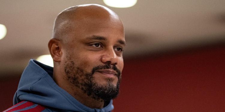 Paura per Vincent Kompany: l’allenatore del Bayern portato in ospedale a Monaco