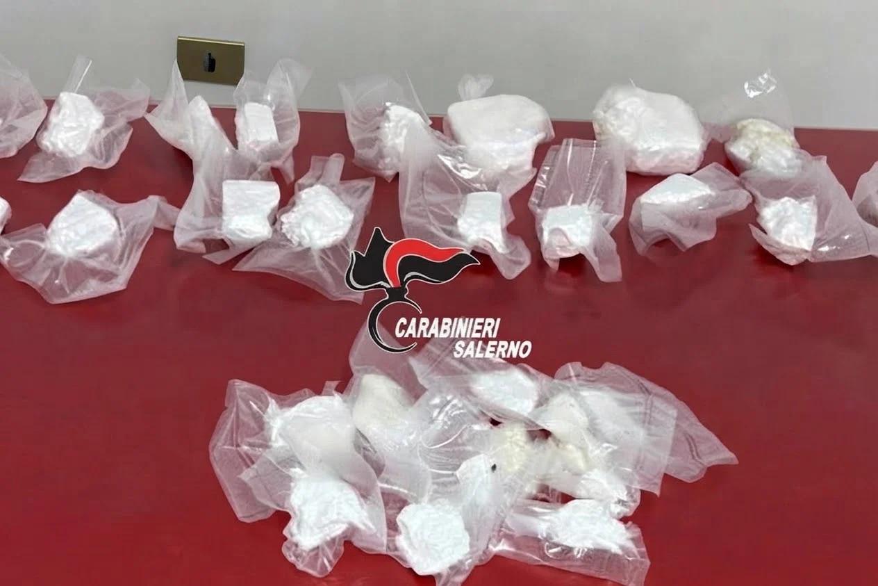 Operazione antidroga a Eboli e nel Cilento, sequestrati tre chili e mezzo di cocaina