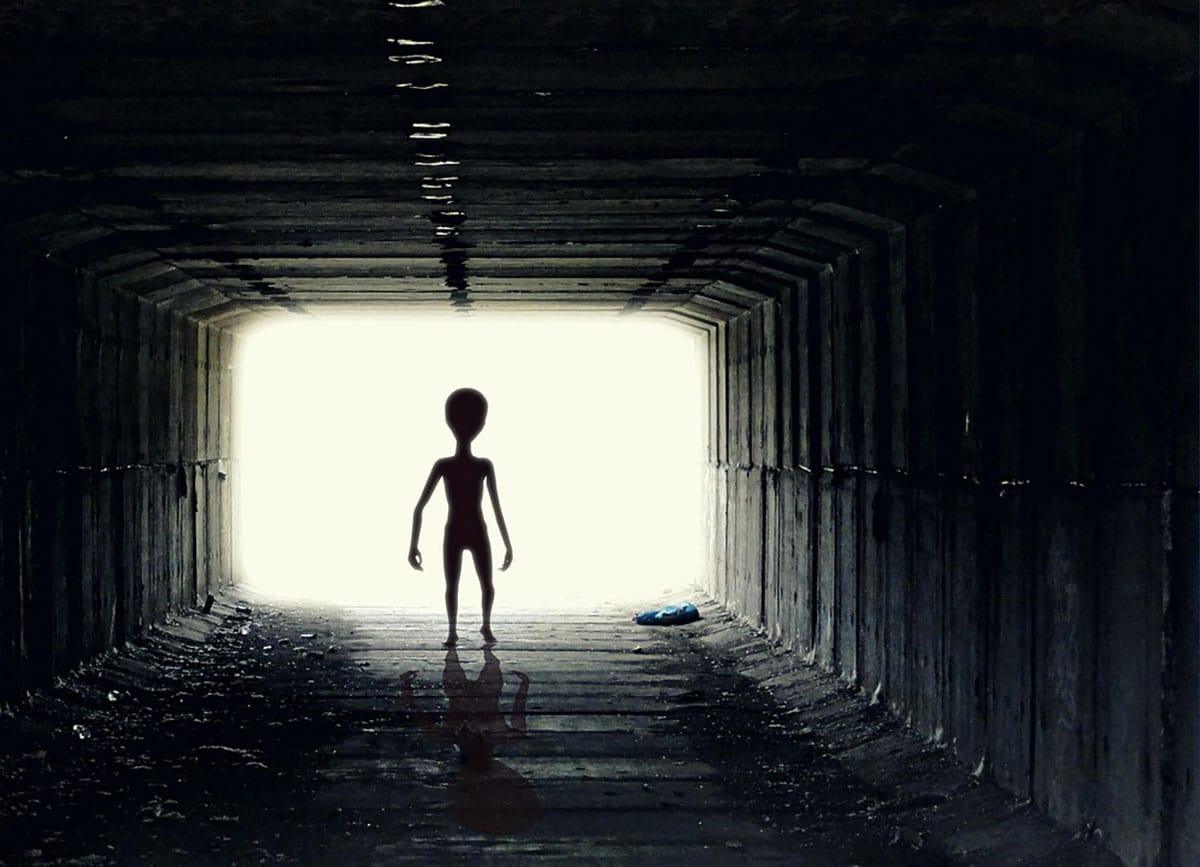 Erzdiözese entlässt Exorzisten wegen Äußerungen zu UFOs und Aliens als angebliche Dämonen