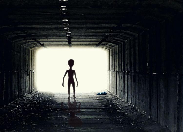 Erzdiözese entlässt Exorzisten wegen Äußerungen zu UFOs und Aliens als angebliche Dämonen