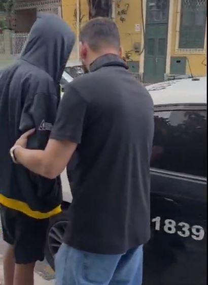 Adolescente é apreendido no Rio por incentivar automutilação e planejar ataques em comunidades online