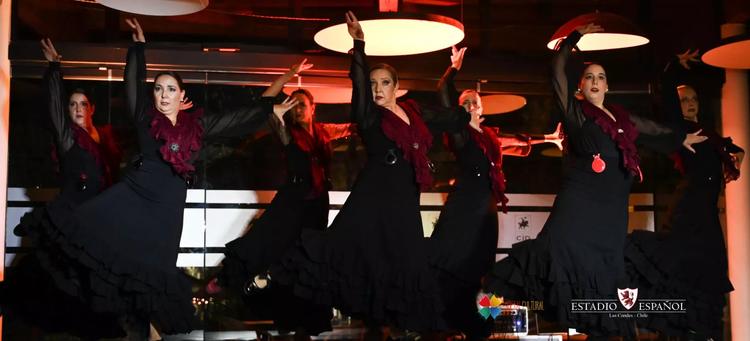 Entre aplausos y baile: Jueves de Danza Española vivió una exitosa jornada