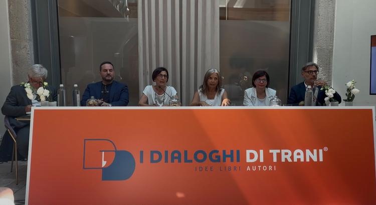 Trani, presentata l’edizione de “I Dialoghi”. Previste anche tappe internazionali
