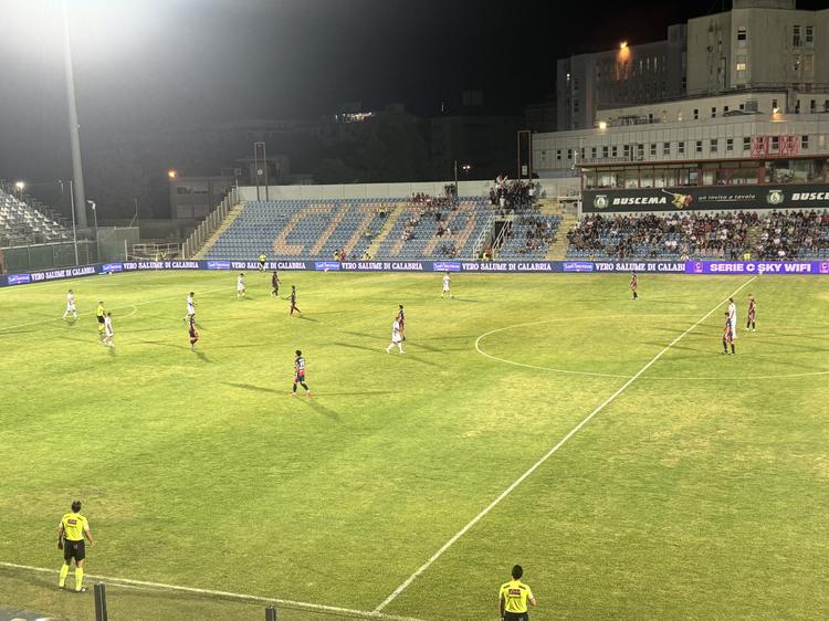 Il Foggia espugna Crotone, decide Petito